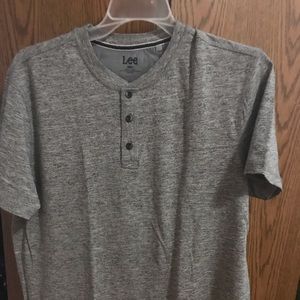 Lee Henley tee